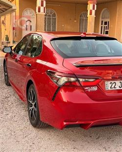 تۆیۆتا کامری